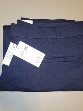 NWT - Gloria Vanderbilt Pull On Straight Leg Trousers.  Black - Size 22W.
